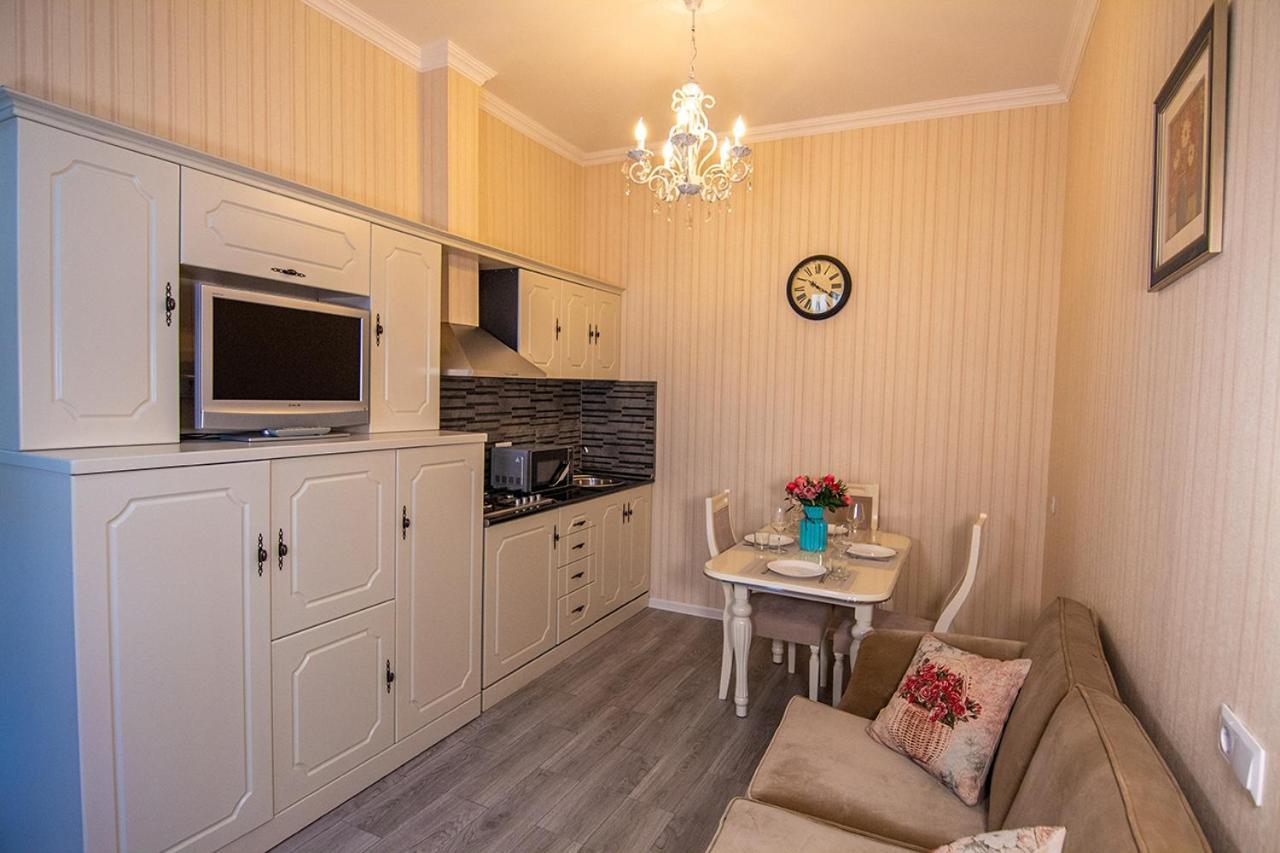 Royal Apartment In Old Tbilisi Bagian luar foto